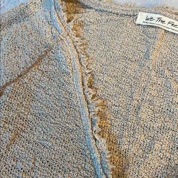 We The Free Cream Fitted Textured Deep V 3/4 Sleeve Knit Top - Picture 5 of 8